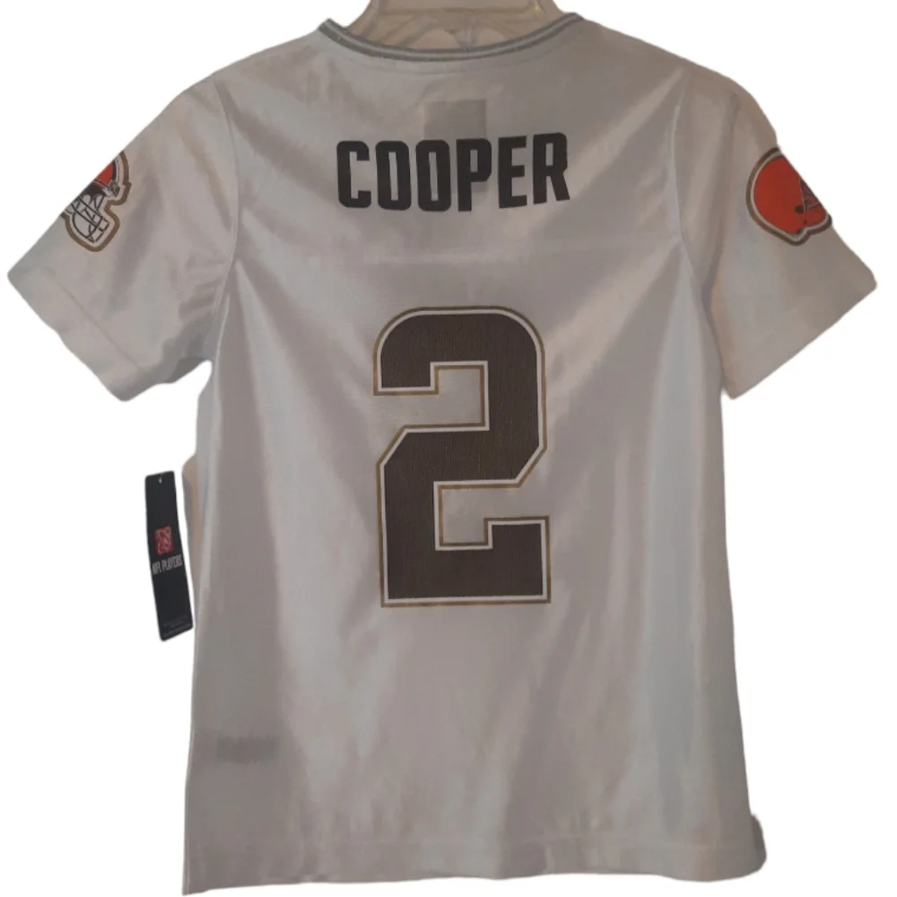 Cleveland Browns Cooper NFL jersey girls size large 10/12